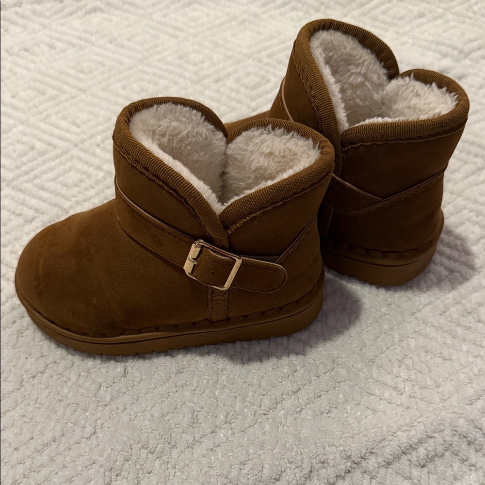 Brown Sherpa Lined Boots